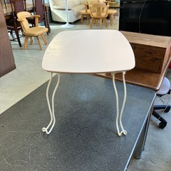 A2511-237 NITORI ローテーブル キャル2 7050PI ローズ 折りたたみ 猫脚 アンティーク風 キズ汚れ有りの画像