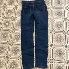 薄手ジーンズの画像