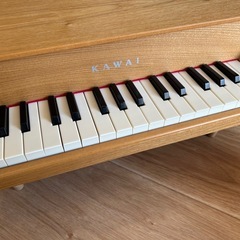 kawai グランドピアノ　ミニ
の画像
