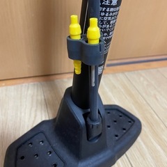 自転車のタイヤ空気入れ
の画像