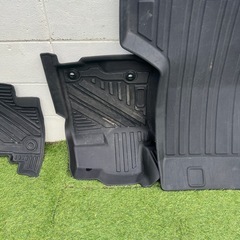 プラド150 フロアマットの画像