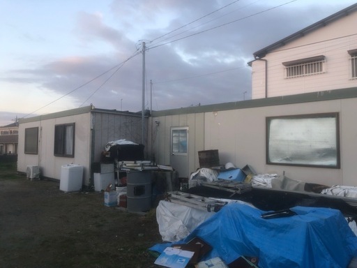 プレハブ（7m×2.2m）3基まとめ売り｜現状渡し