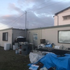 プレハブ（7m×2.2m）2基まとめ売り｜現状渡しの画像