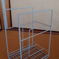 薄い本も立てられる本立て　ユーズド 3個セットの画像