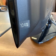 A2511-239 TOSHIBA LED REGZA 液晶カラーテレビ 26RE1S 26インチ 2010年製 ブラック 通電確認済み キズ汚れ有りの画像