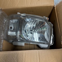 ハイエース4型純正ベットライト‼️の画像