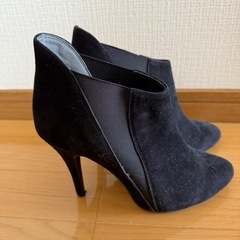 ダイアナ スェードショートブーツ 23.5cmの画像