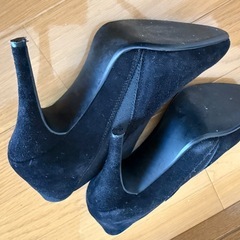 ダイアナ スェードショートブーツ 23.5cmの画像