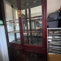 紫檀の飾り棚の画像