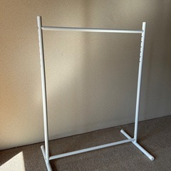 【無料】小さいハンガーラックの画像