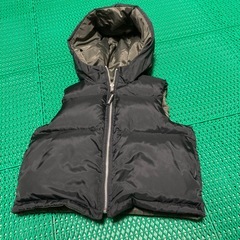 コムサデモード　ダウンベスト　100センチの画像