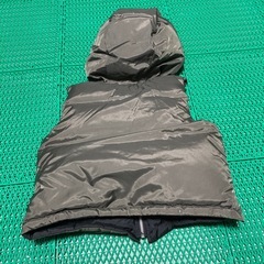 コムサデモード　ダウンベスト　100センチの画像