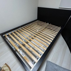 【決まりました
】IKEAベッドフレーム(ダブル)の画像