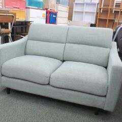 2人掛け ソファ 幅125㎝ ファブリック 奥行80×座面高35㎝ 脚付き ライトグリーン/淡緑  札幌　北20条店の画像