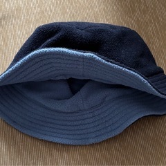決まりました！冬用帽子　レディース　紺色  リバーシブルの画像