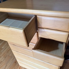 衣類 タンス の画像