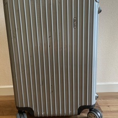 スーツケースの画像