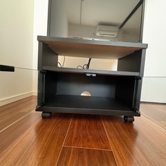 SONYテレビとテレビ台のセット！！の画像