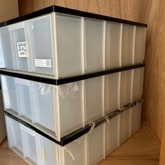 【譲り先が決まりました】【無料】衣装ケース3つセットの画像