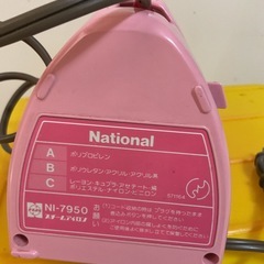 ☺️スチームアイロン  松下 アイロン NI7950  桃色  100V  700W  年式不明  の画像