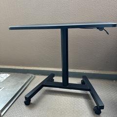 昇降デスク　スタンディングデスク　の画像