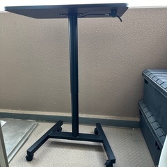 昇降デスク　スタンディングデスク　の画像