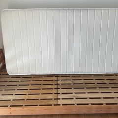 無印良品のベッドフレーム及びニトリのマットレスの画像