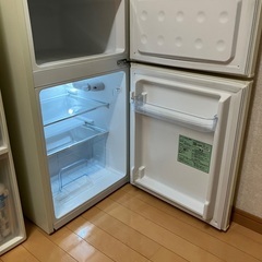 レトロ　冷蔵庫の画像