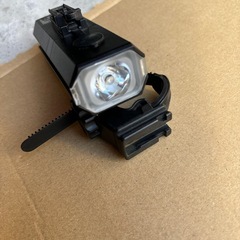 キャットアイ　ampp300 自転車ライトの画像