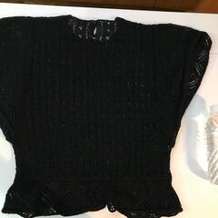 黒レースの上着の画像