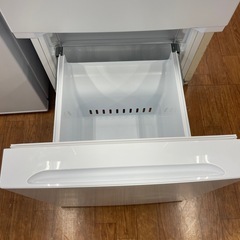 2ドア冷蔵庫　ワールプールジャパン　YRZ-F17L 2024年製の画像