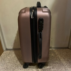 キャリーケースの画像