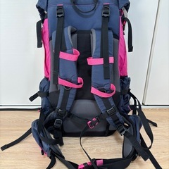 Coleman MiTrek 45L バックパック ネイビー/ピンクの画像