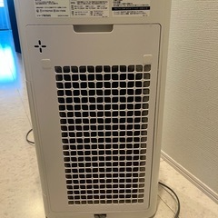 シャープ 加湿空気清浄機 KI-LS50 床置型の画像