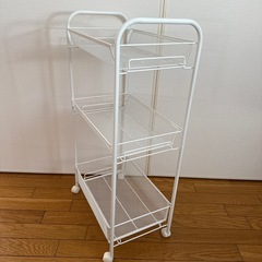 キャスター付きスチールラックの画像