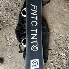 【フルセット】FNTC TNT スノーボード 使用3回 美品｜ビンディング・ブーツ・ケース付き の画像