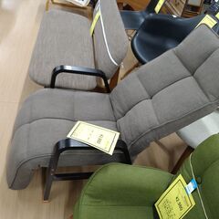 リユースのサカイ浦和店　【G004】ﾘｸﾗｲﾆﾝｸﾞﾁｪｱ　ﾌﾞﾗｳﾝ　ｱｰﾑﾁｪｱ　腰掛け　新生活　ファミリー　単身用　埼玉県　東京都　さいたま市　川口市　蕨市　越谷市　草加市　志木市　朝霞市　和光市　富士見市の画像