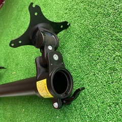 サンワダイレクト モニターアーム デュアルモニター対応 上下2台設置 クランプ固定 2画面 デュアルディスプレイ 100-LA031 の画像