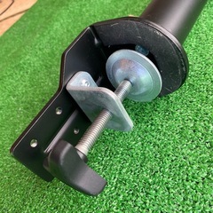 サンワダイレクト モニターアーム デュアルモニター対応 上下2台設置 クランプ固定 2画面 デュアルディスプレイ 100-LA031 の画像