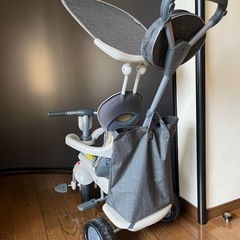 ほぼ新品　smarTrike 三輪車 グレー 収納バッグ付き　スマートライクの画像