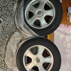 ヴォクシー等ホイール付きスタッドレスタイヤ4本セットの画像