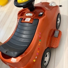 子ども用電動乗用車日産マーチの画像