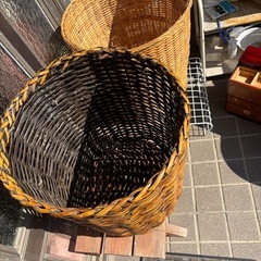 🍎2つで1000円‼️編みカゴ(鉢カバーなどに)の画像