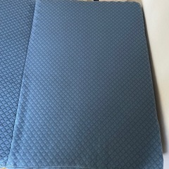 折りたたみマットレスの画像