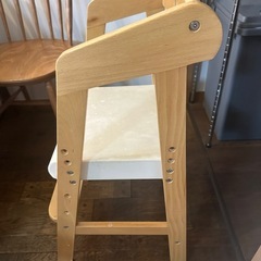 ハイチェアの画像