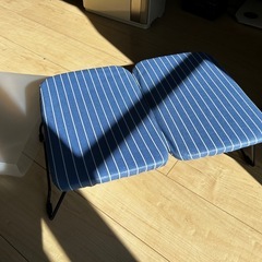 折り畳みアイロン台　ほぼみしよつほぼ未使用の画像