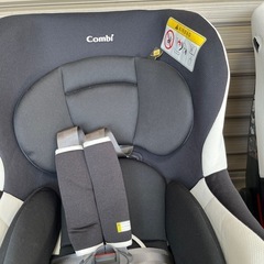 Combi チャイルドシート ウィゴーエッグショック LG LYF-375 ①の画像