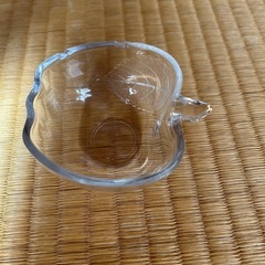 りんご　ガラスの画像