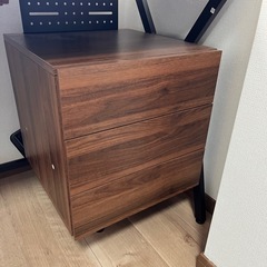 【本日or23日】ニトリ デスク ワゴン付き 袖机の画像