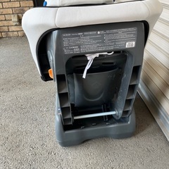 Combi チャイルドシート ウィゴーエッグショック LG LYF-375 ②の画像